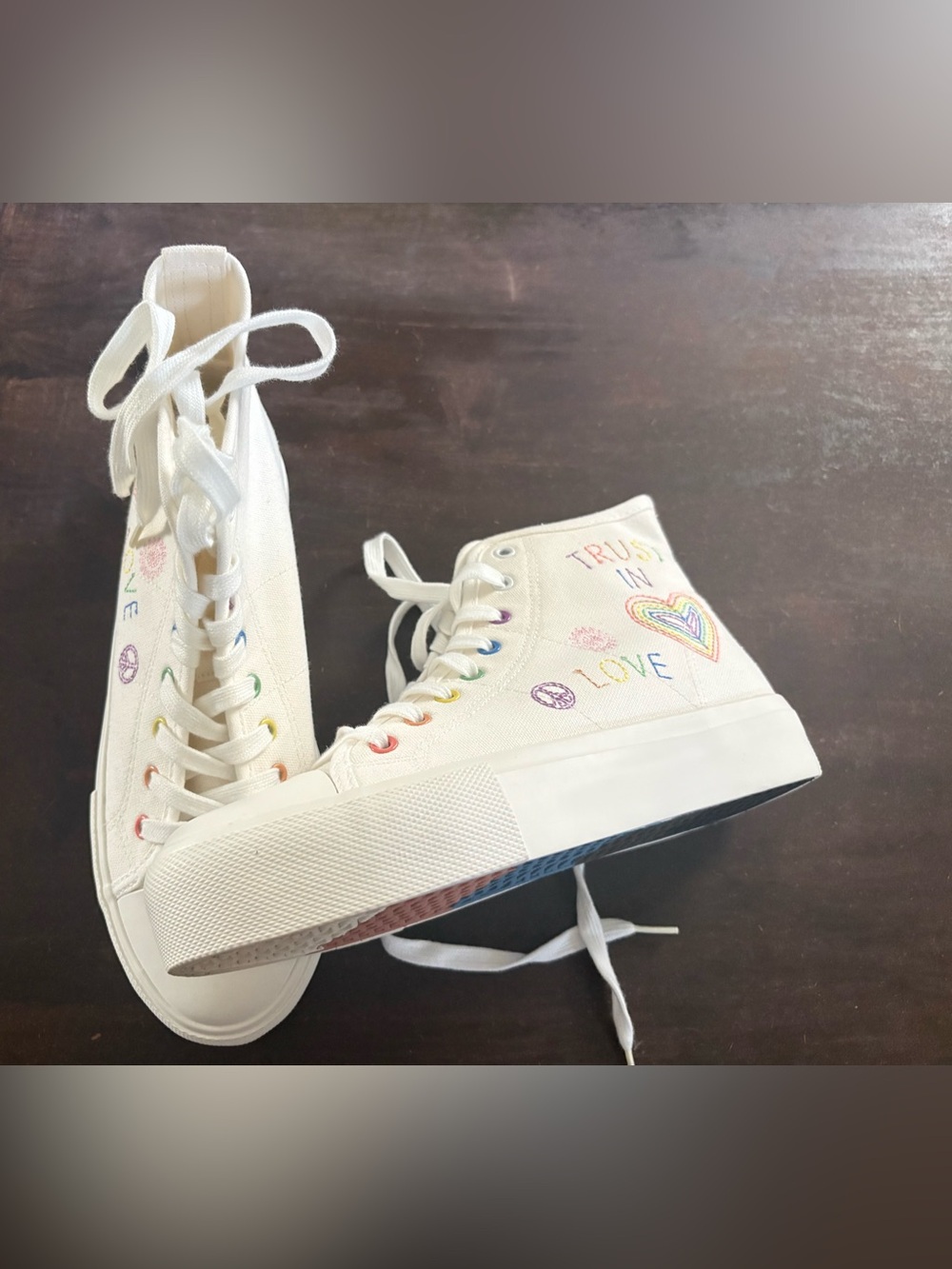 American Eagle Sneakers Pride Rainbow High Top, Size 7.5